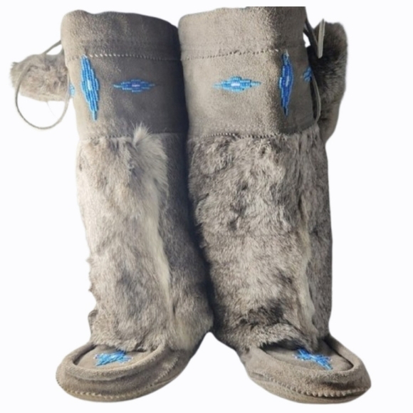 Vintage Shoes - Vintage Tall Grey Fur Suede 717B Mukluk Moccasin Boots (9)